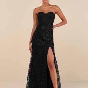 Romantic Beauty Black Floral Embroidered Strapless Maxi Dress
